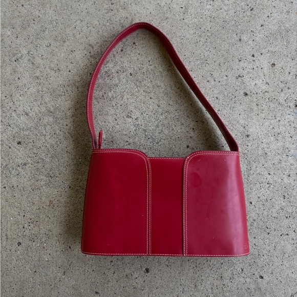 Vintage Kenneth Cole Reaction Red Shoulder Bag - Structured Y2K Handbag - Picture 2 of 8